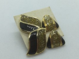 (2) Royal Gold Dust &amp; Black Enameled Pierced Earrings Gold Tone New Old ... - £6.31 GBP