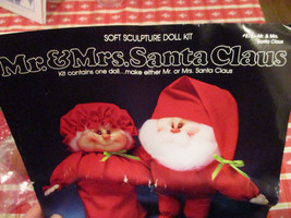 Mr. &amp; Mrs. Santa Claus Soft Sculpture Kit Christmas Valiant Crafts Vinta... - $15.20