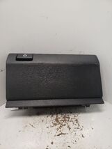 TC SCION  2006 Glove Box 1406248 - $866.43 MXN