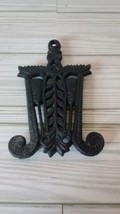 Vintage  Wilton Double Broom Pattern Cast Iron Black Trivet 3 1/4&quot; x 5 1/4&quot; - £7.13 GBP