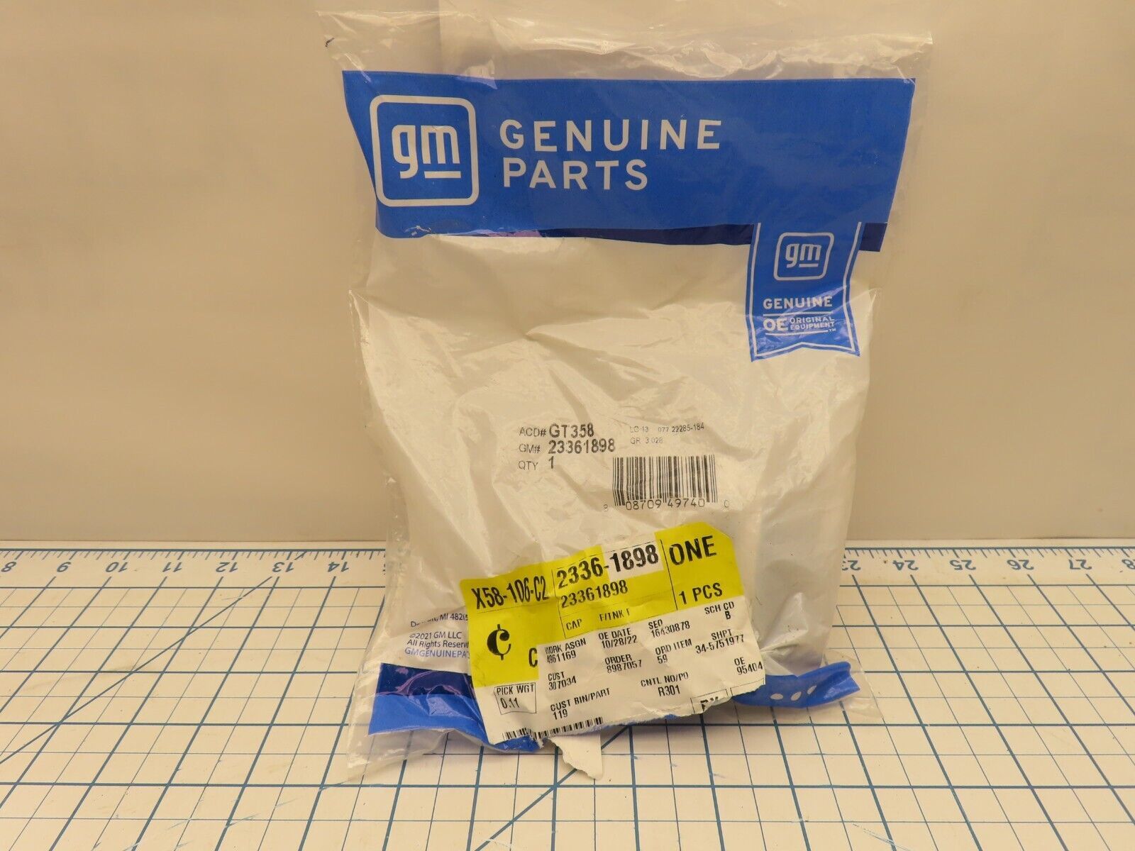 GM 23361898 Fuel Tank Filler Cap GT358 Factory Sealed General Motors - $36.75