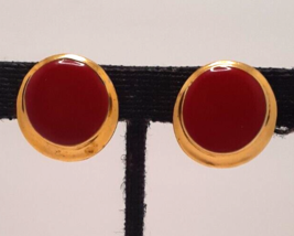 Gold Tone with Red Enamel Circles Clip On Earrings Art Deco Vintage - £8.01 GBP