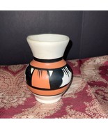 Navajo pottery vase handpainted - £16.98 GBP