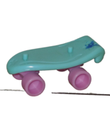 Hasbro Littlest Pet Shop Replacement 2&quot; Blue Pink Skateboard Accessory LPS - €8,71 EUR