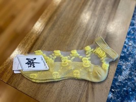 Stylish Sheer Socks - Trendy and Comfortable - $276.79 MXN