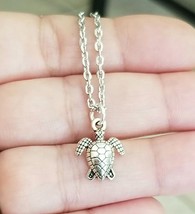Silver Turtle Necklace - £14.18 GBP