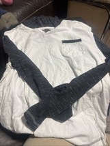 Broken Threads Youth T-Shirt Hoodie Black White Size XL 18 20 - $4.99