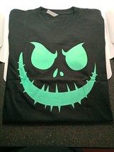 Halloween Jack O Lantern Face Short Sleeve Black T-Shirt, Size Large - $172.87 MXN
