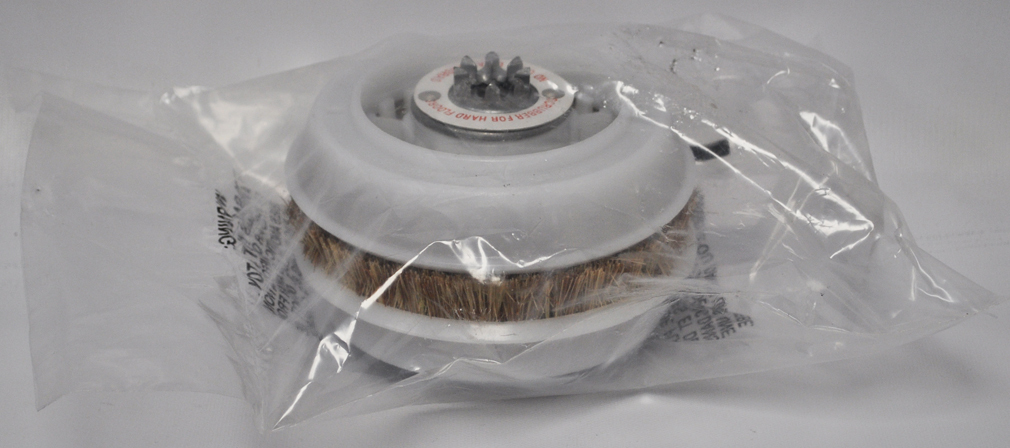Koblenz 6 Inch Scrub Brushes With 8 Notch Hub 4502332 - $74.95