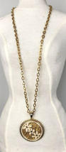 Vintage 60s 70s Gold Tone Daisy Pendant Necklace Gold &amp; Enamel Flowers 24&quot; EUC - £6.77 GBP
