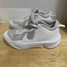 Nike Team Hustle D 10 Boys CW6735-101 White Lace Up Athletic Sneaker Siz... - $23.28