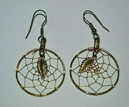 Vintage Gold Tone Dangle &quot;Dream Catcher&quot; Earrings 1970s - £13.37 GBP