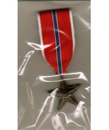 U.S. MINIATURE BRONZE STAR MEDAL NEW IN GI BOX - BOX FADED - $16.46 CAD