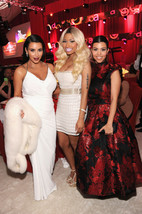 Nicki Minaj, Kim Kardashian &amp; Kourtney Kardashian 8X10 Glossy Photo - £7.11 GBP