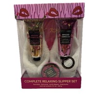 Betsey Johnson Spices Vanilla Spa Gift Set w/ White Fluffy Slippers Moth... - $34.79