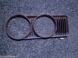 1973 MERCURY COUGAR RIGHT HEADLIGHT GRILL TRIM BEZEL USED OEM - £138.55 GBP