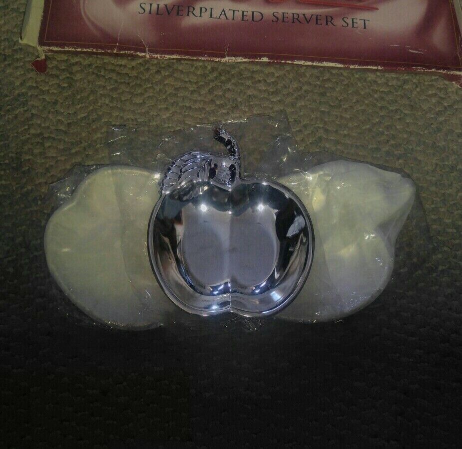 Bridgeford Silverplated Apples Serving Set 3 Piece Silver plate - $12.99