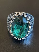 Green Crystal S925 Sterling Silver Men Woman Ring Size 9 - $14.85