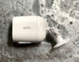 Arlo Essential VMC2030 Spotlight Single Wireless Indoor/Outdoor Camera image 11