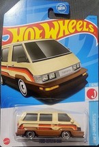 Hot Wheels 1986 Toyota Van J-Imports Series 6/10 - £5.44 GBP