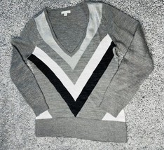 Womens New York &amp; Company Sweater Gray Long Sleeve Vneck Argyle Print Size M - £9.80 GBP