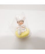 Merry Miniatures Girl in Bunny Suit Easter Hallmark Very Hard to Find 19... - €156,32 EUR