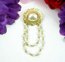 Creamy Faux Pearl Dangle Bead Brooch Vintage Pin Goldtone Chains Oval 3&quot; - £13.41 GBP