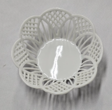 ROMAMERICA Made In Romania Fine Porcelain Hand Made 2000 White Lattice B... - $24.74