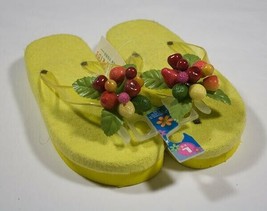 Capelli Kids New York Youth Shoe Size 1-2 Nwt Flip Flops Yellow Tutti Fruity - $3.95