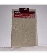 Crème Colored Paw Print Textured Pet Mat For Dogs (SHIPS IN 24) - €16,04 EUR