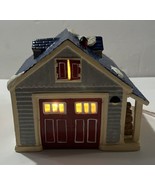 Original snow village dept 56 single car garage 1988 Hand painted w/ Lig... - $35.65 CAD