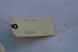 2006-2009 TOYOTA PRIUS INTERIOR UNDER DASH FUSE RELAY BOX M1045 image 2
