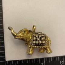 Vintage Jewelry Elephant Brooch Gold Rhinestones Pin Black Green Eye - £10.61 GBP