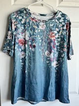 Blue Floral Women’s Top - $218.08 MXN