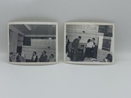 Vintage Photograph Of Employees Playing The Egg Pass at The Weisfield Da... - €11,24 EUR