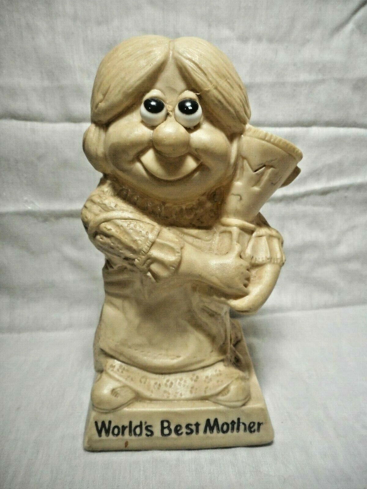 Primary image for Wallace Russ Berrie Co Unbearable 1970 Worlds Best Mother Figurine Paperweight