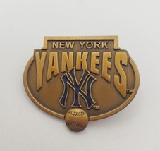 New York Yankees Souvenir Lapel Hat Pin Peter David 2000 - $24.55