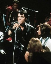 Elvis Presley wears black leather outfit in concert 8x10 photo - £7.76 GBP