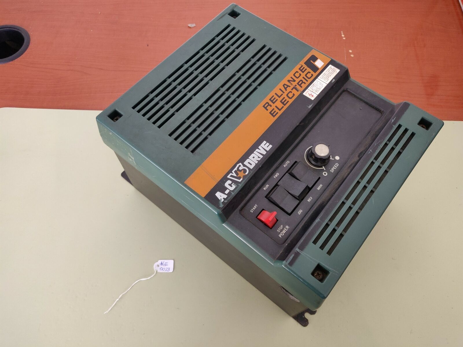 Reliance Electric 1AC2101-NL-017 AC VS Drive  - $97.97