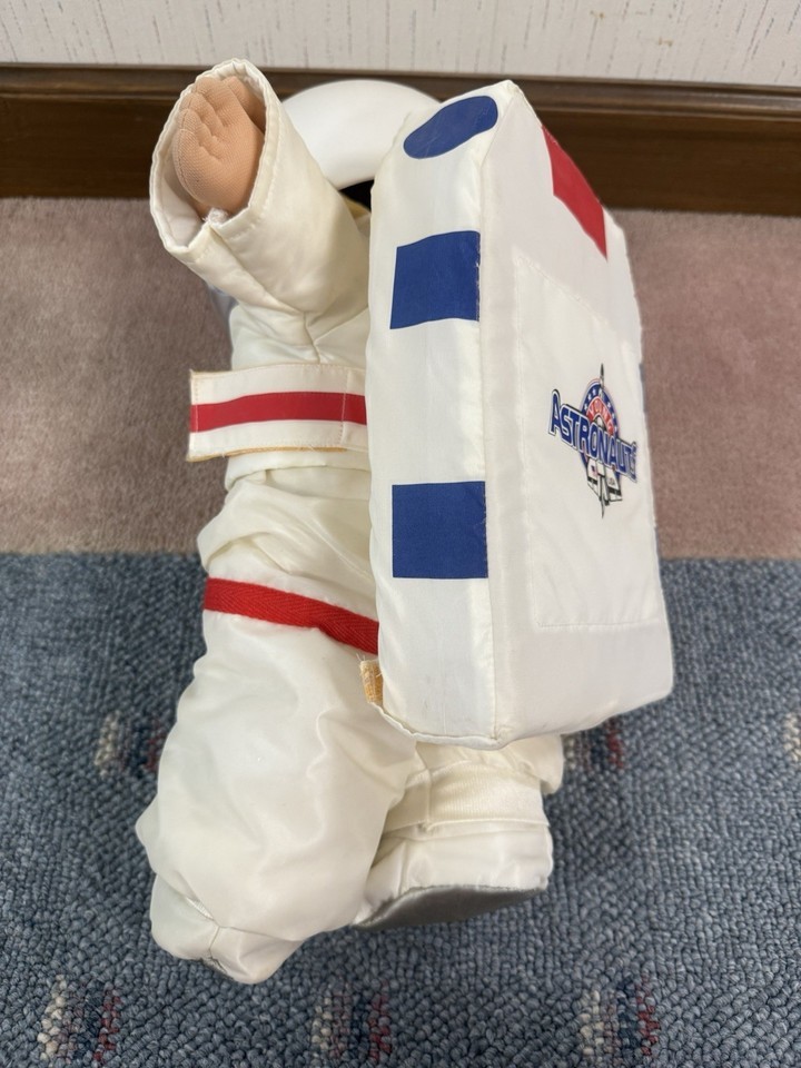 Cabbage Patch Kids 1986 YOUNG ASTRONAUT Doll  Rocket Ship US Flag vintage Retro Item image 3
