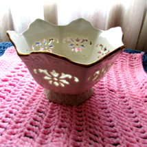 LENOX decorative bowl 7.5" top 4" bottom diam. cream 24K gold trim (hall AA) - $54.45