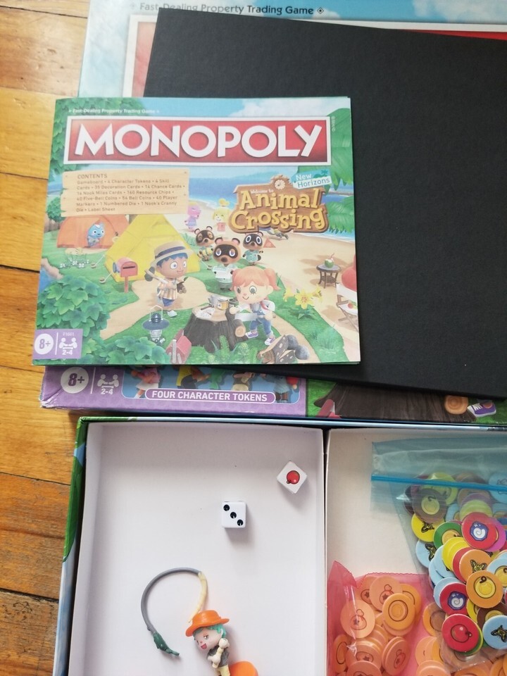 Hasbro Gaming Monopoly Animal Crossing: New Horizons Edition Board Game Item image 5