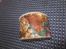 2 5/8&quot; Wide BROWN RUST LARGE FLORAL Cloth Ribbon - 20+ Yd. Roll - $9.48 CAD