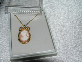 Vintage Goldtone Chain with Oval Carved Pink Plastic Lady Cameo &amp; Bow on Top Pen - £9.74 GBP