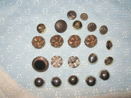Vintage Metal Buttons and Vintage Shiny Plastic Buttons - £6.29 GBP