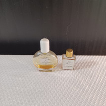 Two Vintage Miniature Perfume Bottles - €3,92 EUR