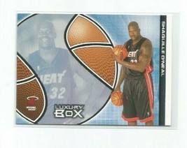 Shaquille O&#39;neal (Miami Heat) 2004-05 Topps Luxury Box Card #32 - $4.99