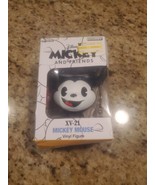 Mickey Mouse Bhunny Disney Mickey and Friends Vinyl Figure - $538.19 MXN