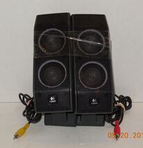 Lot of 2 Logitech X-540 Computer Satellite Speaker (Red &amp; Yellow) 491345... - €42,15 EUR