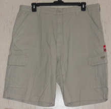 NWT MENS Wrangler COMFORT FLEX WAISTBAND BEIGE CARGO SHORTS SIZE 40 - £22.02 GBP